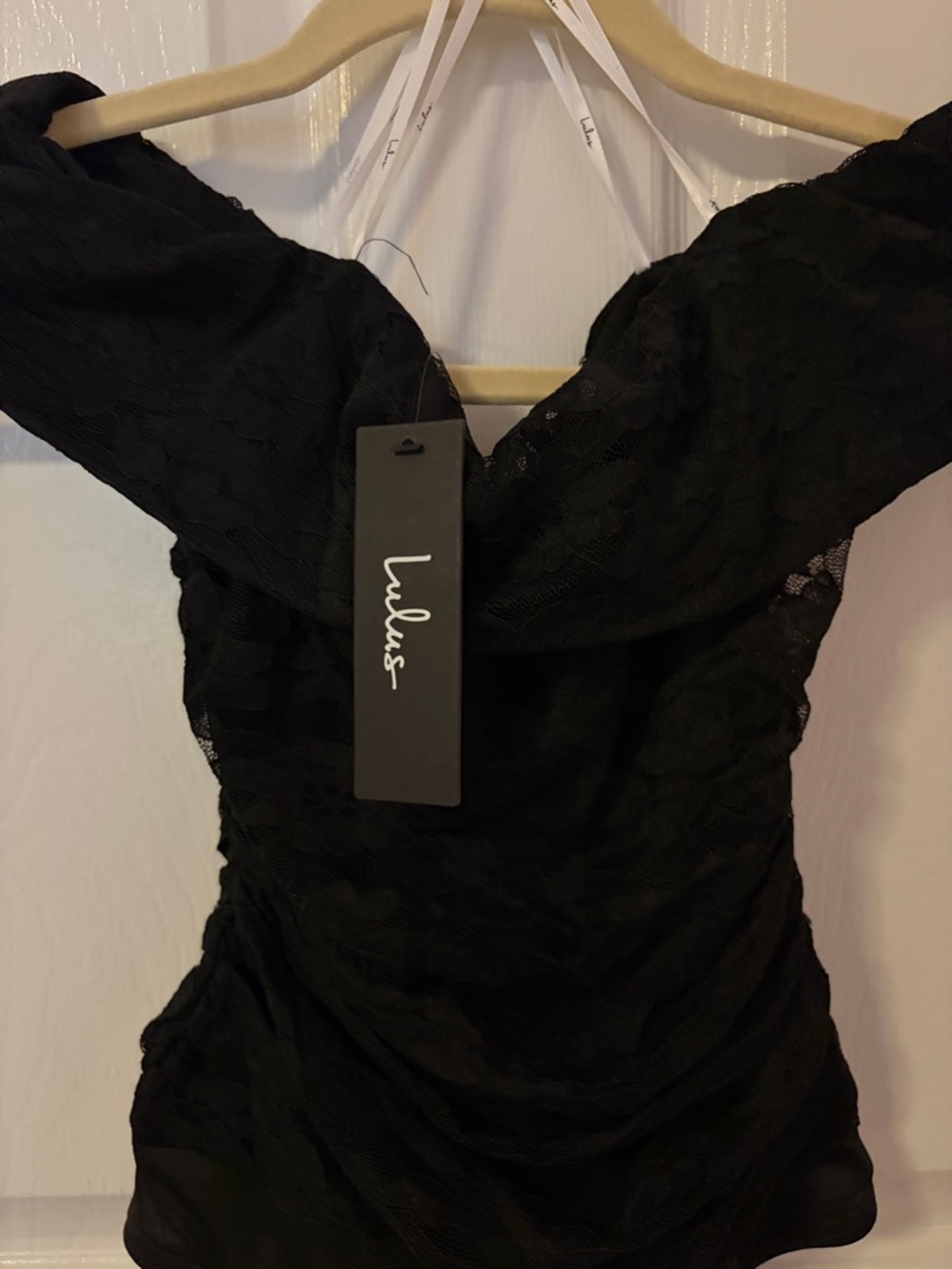 NWT Lulus Lace Off The Shoulder Bodysuit